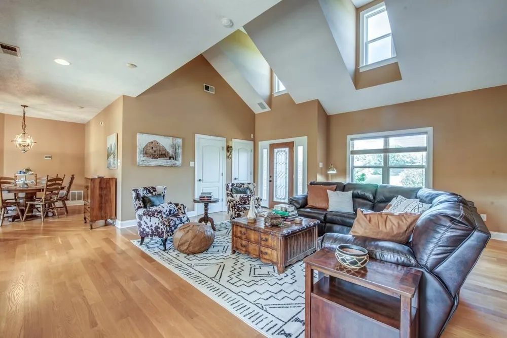 1215 Beaver Creek Dr Mason, TN 38049