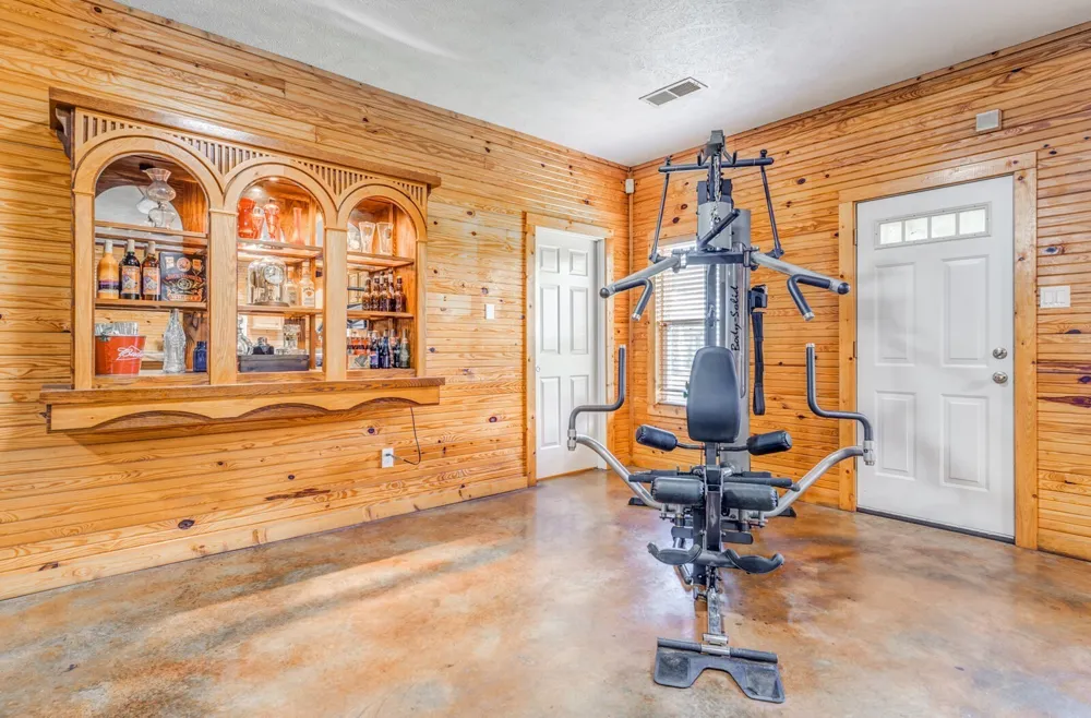 1215 Beaver Creek Dr Mason, TN 38049