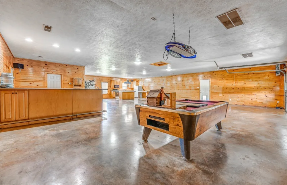 1215 Beaver Creek Dr Mason, TN 38049