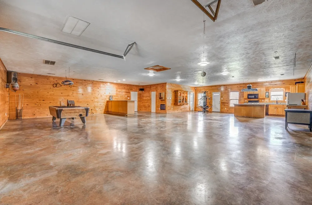 1215 Beaver Creek Dr Mason, TN 38049