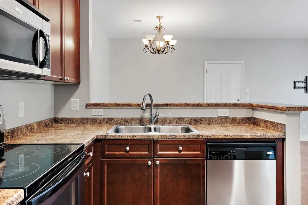8221 Lenox Creekside Dr #10 Antioch, TN 37013