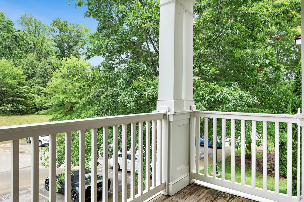8221 Lenox Creekside Dr #10 Antioch, TN 37013