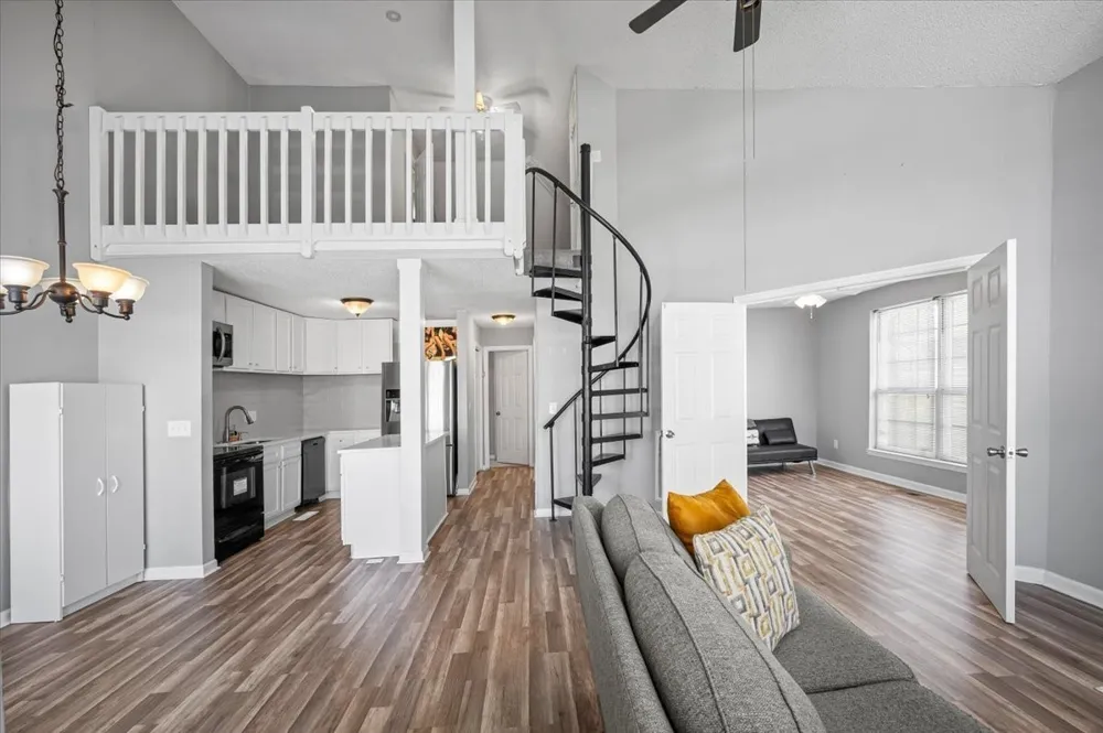 1119 Waggoner Ct W Nashville, TN 37214