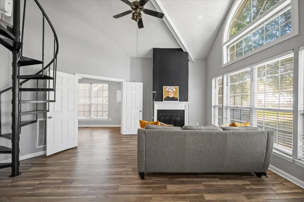 1119 Waggoner Ct W Nashville, TN 37214