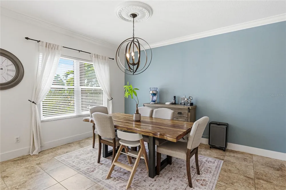 6411 GRENADA ISLAND AVENUE Apollo Beach, FL 33572