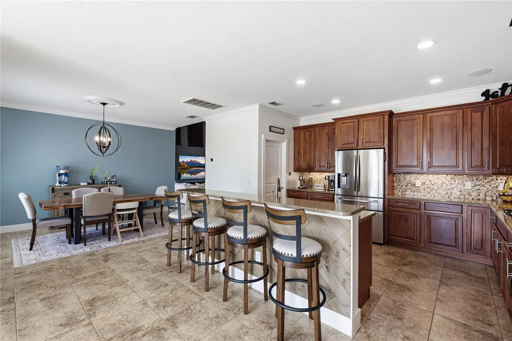 6411 GRENADA ISLAND AVENUE Apollo Beach, FL 33572