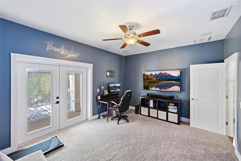 6411 GRENADA ISLAND AVENUE Apollo Beach, FL 33572