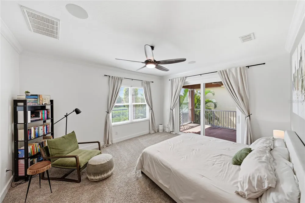 6411 GRENADA ISLAND AVENUE Apollo Beach, FL 33572