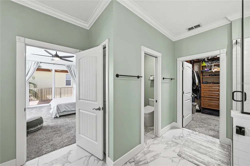 6411 GRENADA ISLAND AVENUE Apollo Beach, FL 33572