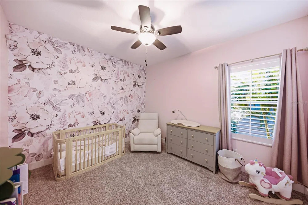 6411 GRENADA ISLAND AVENUE Apollo Beach, FL 33572