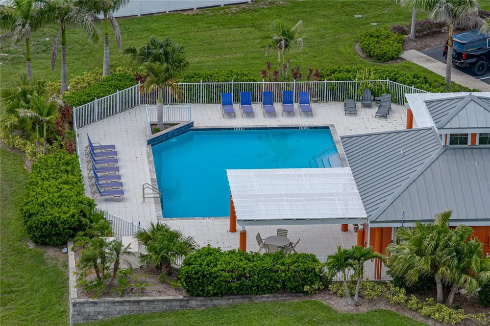6411 GRENADA ISLAND AVENUE Apollo Beach, FL 33572