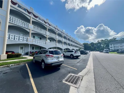 2460 FRANCISCAN DRIVE #28