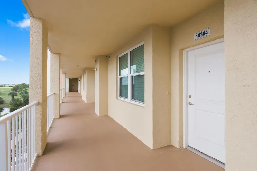 960 STARKEY ROAD #10304 Largo, FL 33771