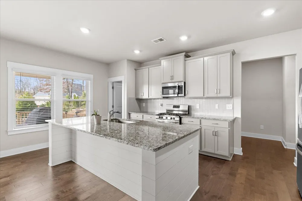 4742 Wellesley Drive Ooltewah, TN 37363