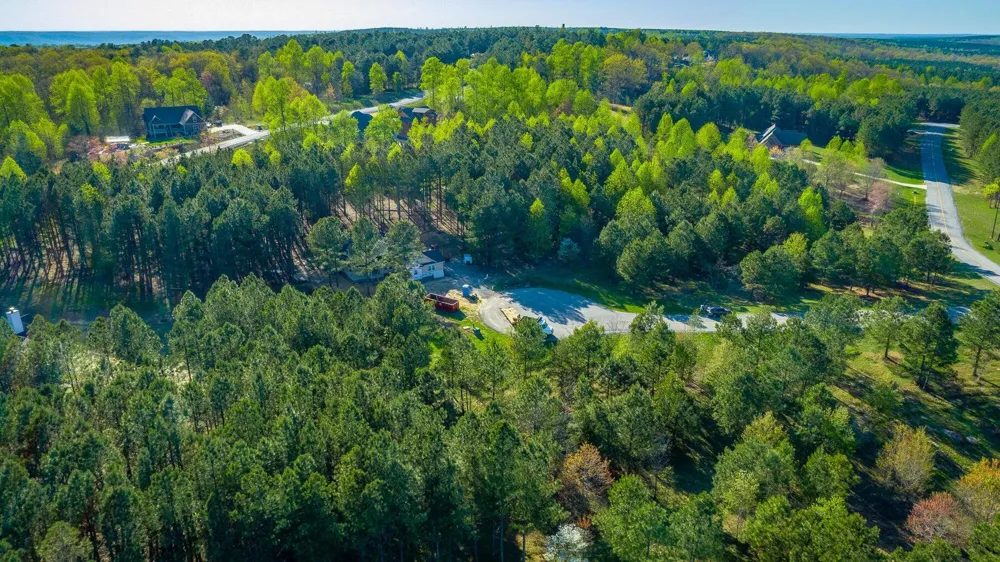 285 Pioneer Road Jasper, TN 37347