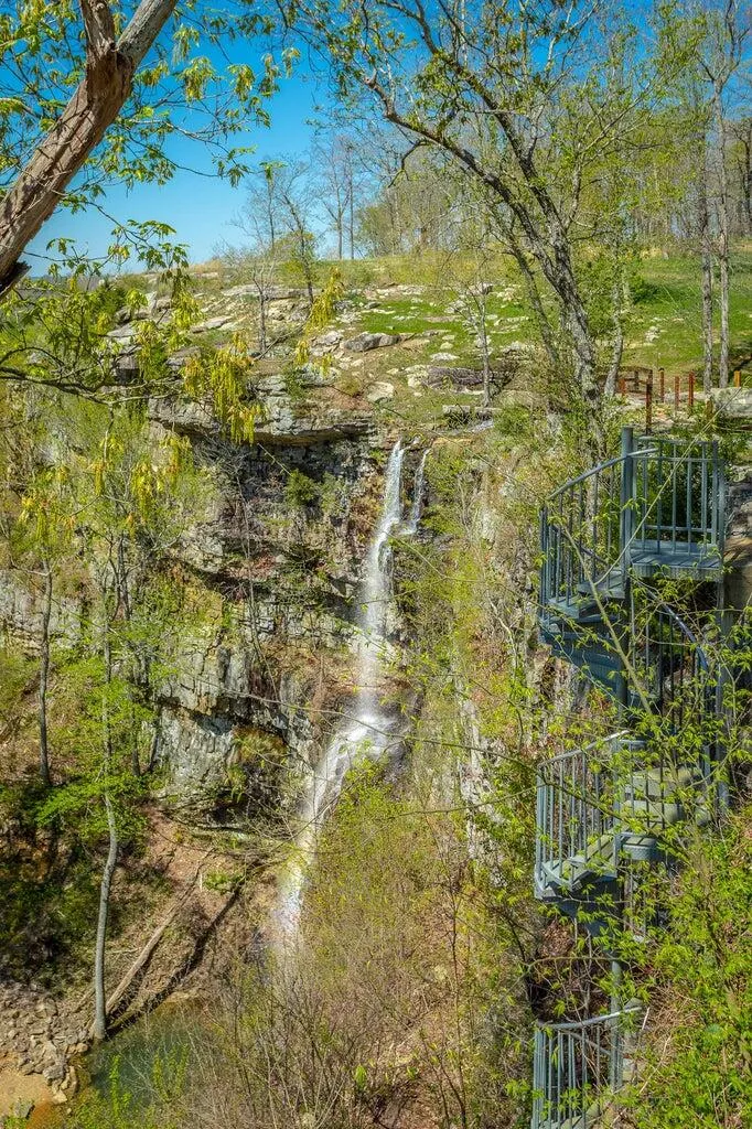 285 Pioneer Road Jasper, TN 37347