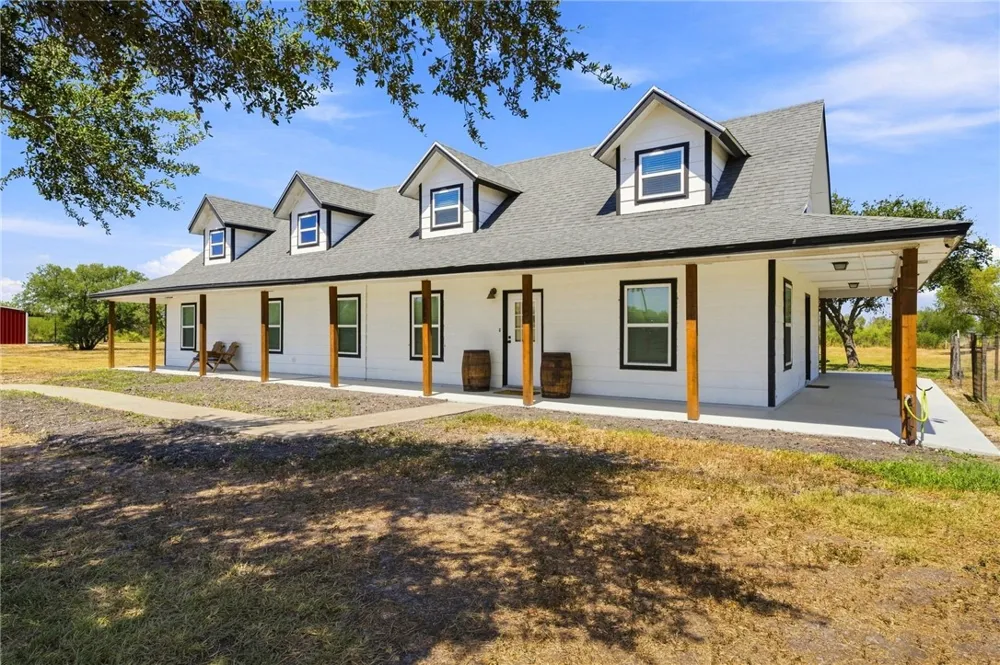 4629 Chuckwagon Robstown, TX 78380
