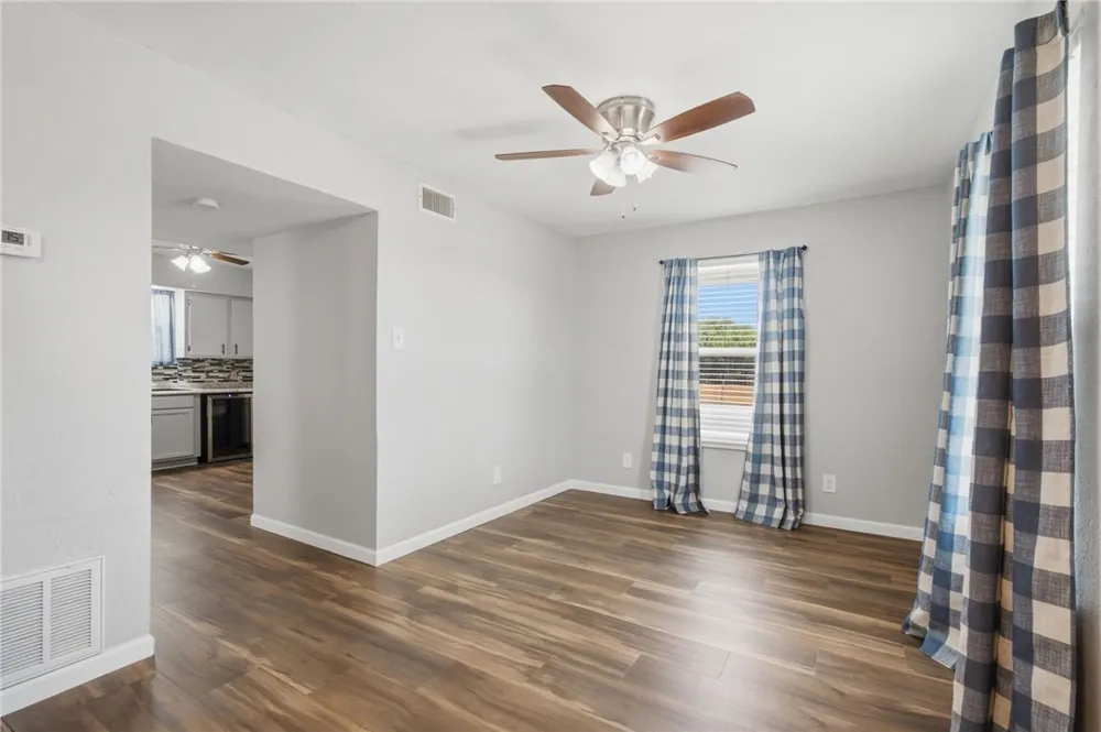 4629 Chuckwagon Robstown, TX 78380