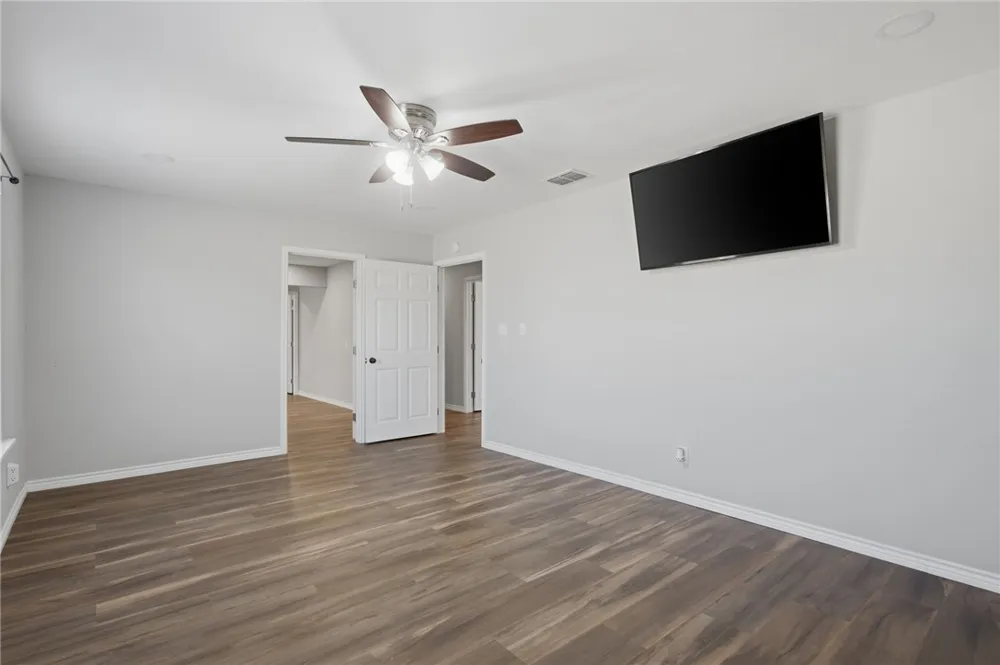 4629 Chuckwagon Robstown, TX 78380
