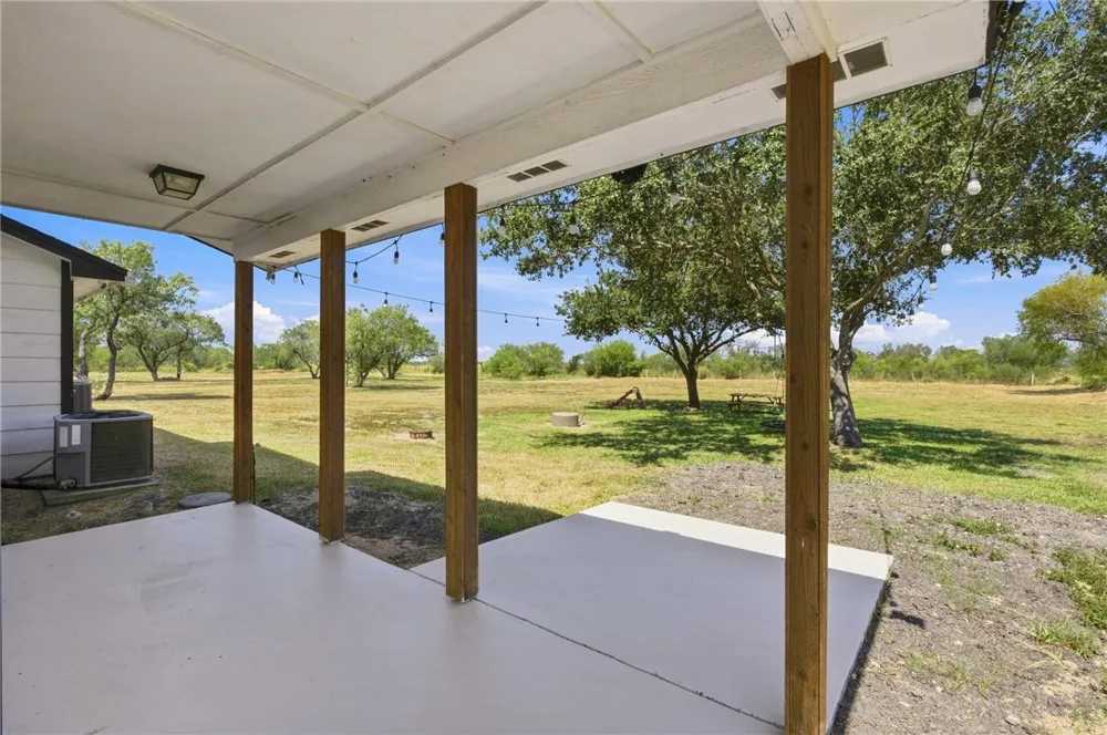 4629 Chuckwagon Robstown, TX 78380