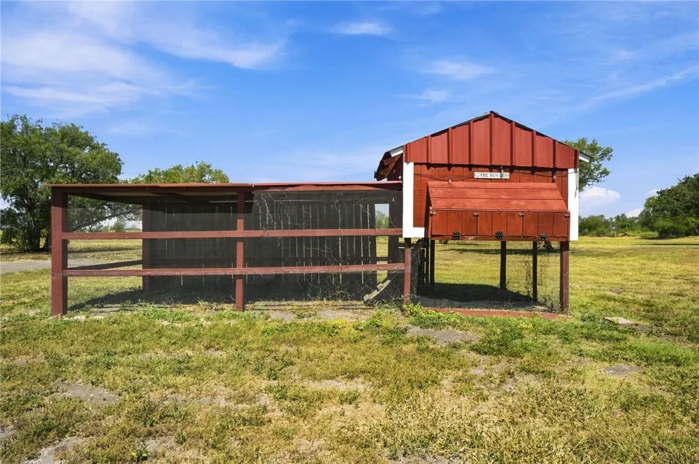 4629 Chuckwagon Robstown, TX 78380