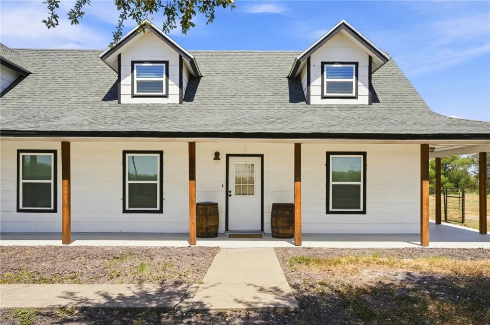 4629 Chuckwagon Robstown, TX 78380