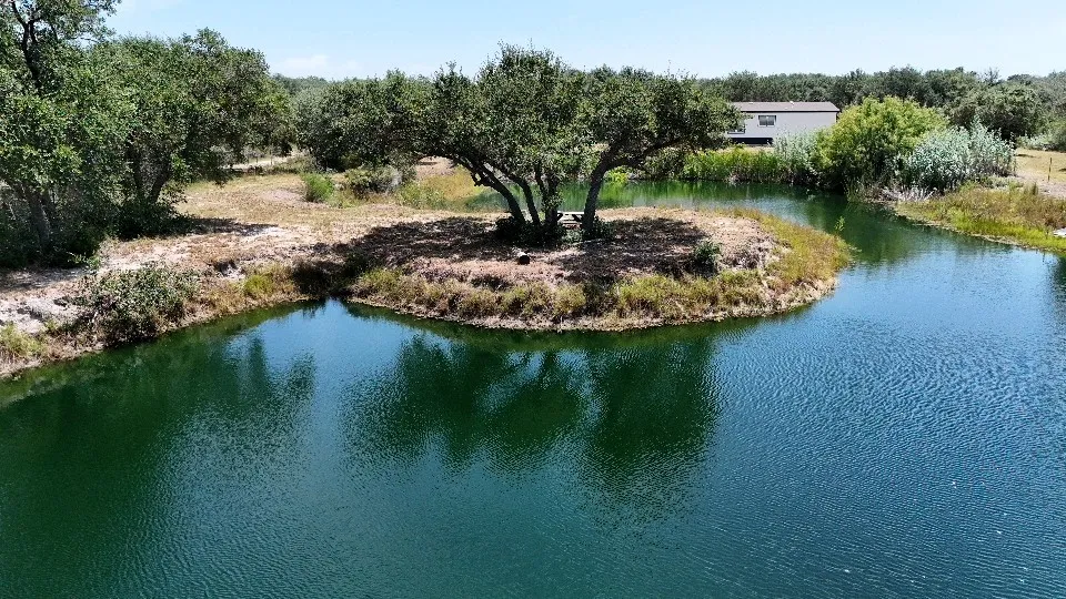 295 Griffith Drive Rockport, TX 78382
