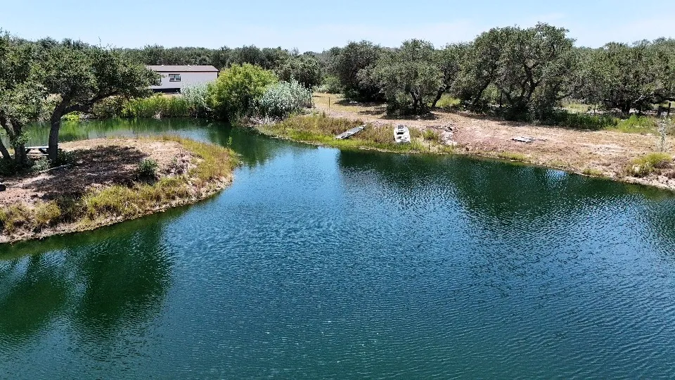 295 Griffith Drive Rockport, TX 78382