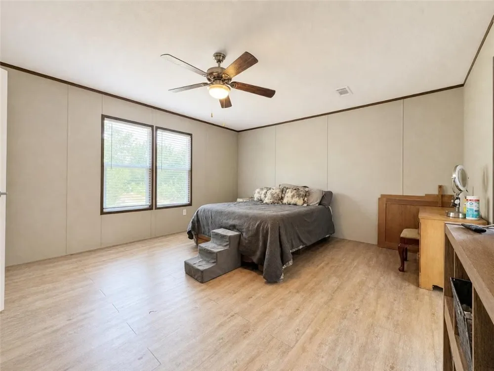 295 Griffith Drive Rockport, TX 78382