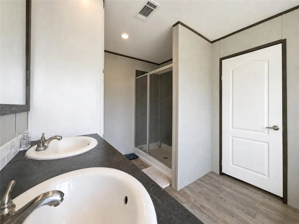 295 Griffith Drive Rockport, TX 78382