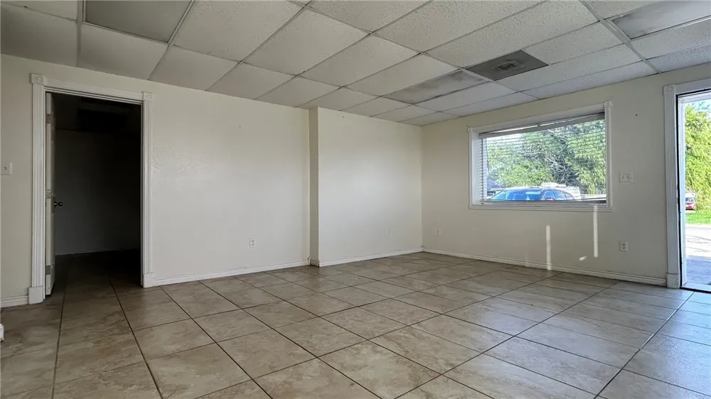2738 Dallas Avenue Ingleside, TX 78362