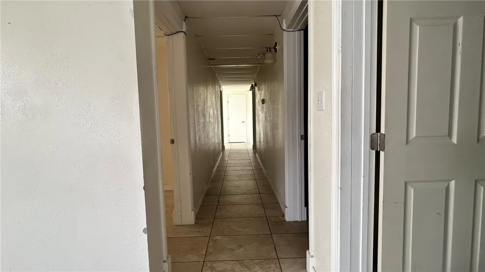 2738 Dallas Avenue Ingleside, TX 78362