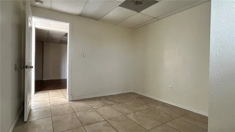 2738 Dallas Avenue Ingleside, TX 78362