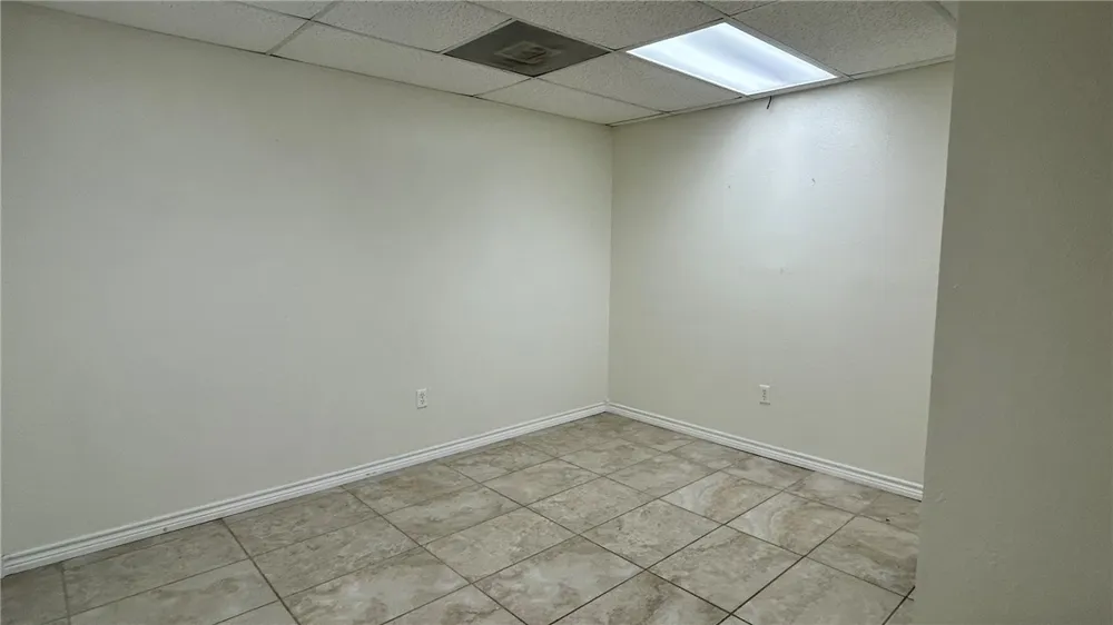 2738 Dallas Avenue Ingleside, TX 78362