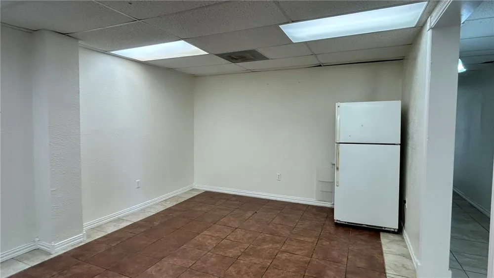 2738 Dallas Avenue Ingleside, TX 78362