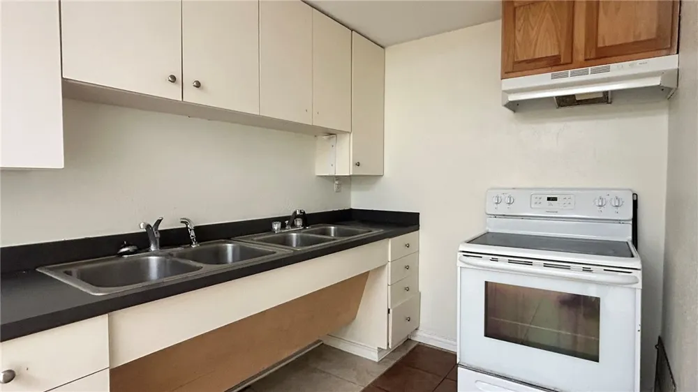 2738 Dallas Avenue Ingleside, TX 78362
