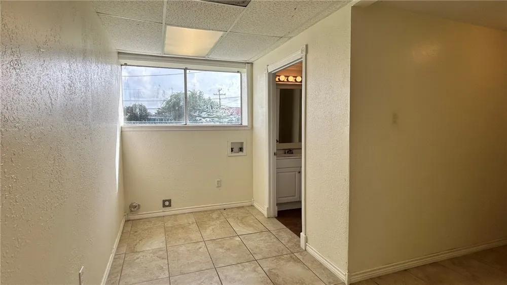 2738 Dallas Avenue Ingleside, TX 78362