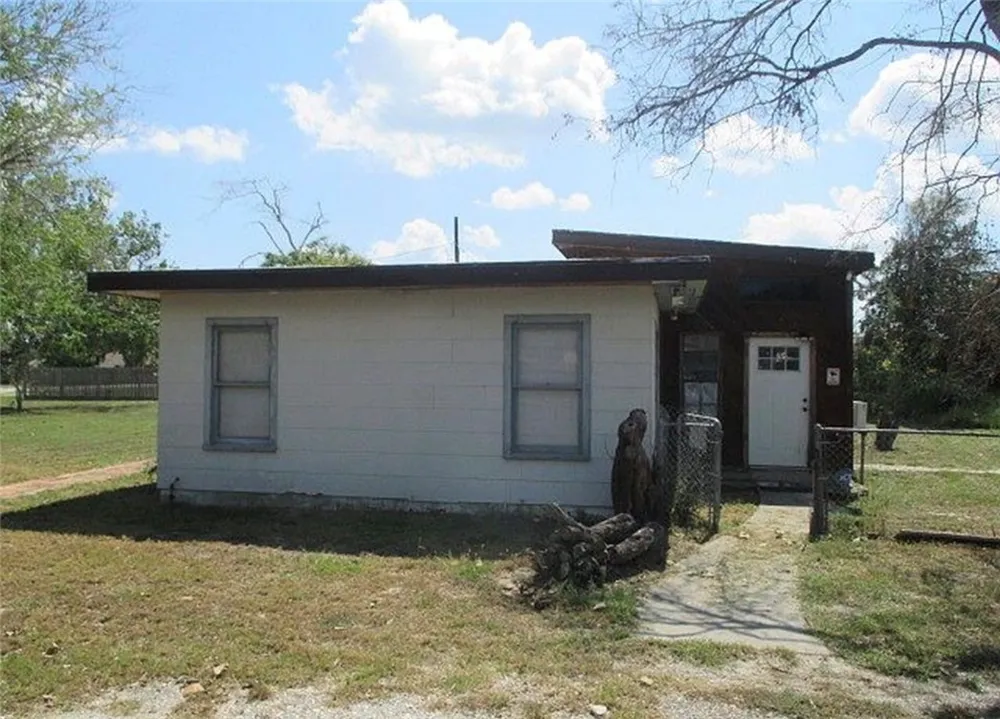 417 Glenoak Corpus Christi, TX 78418