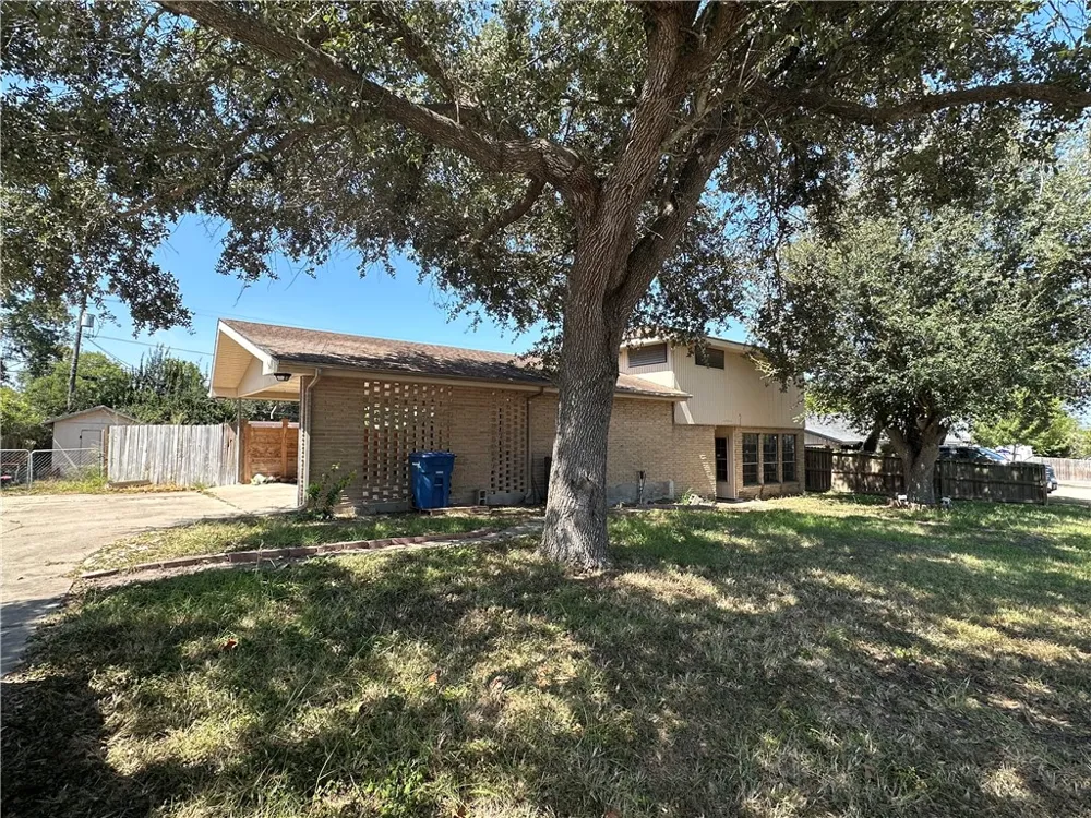 11121 Birdwood Corpus Christi, TX 78410