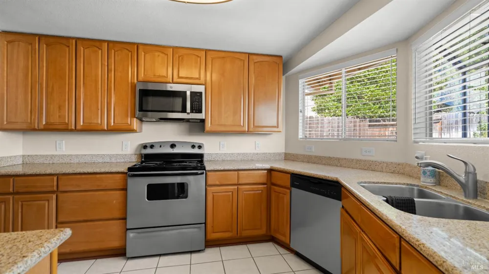 848 Arbor Oaks Drive Vacaville, CA 95687