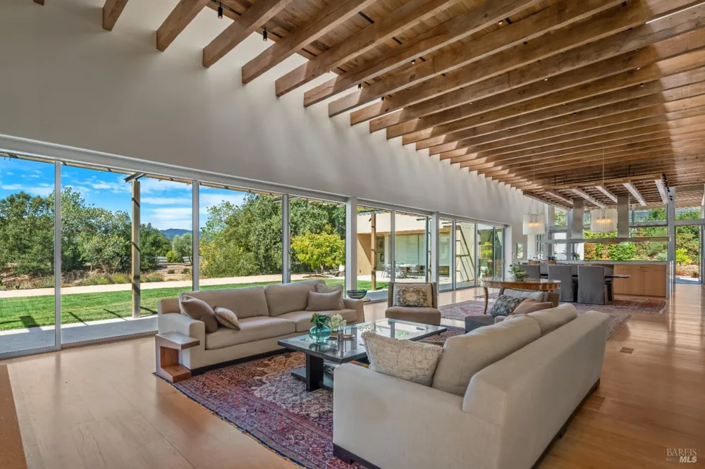 3027 Vichy Avenue Napa, CA 94558