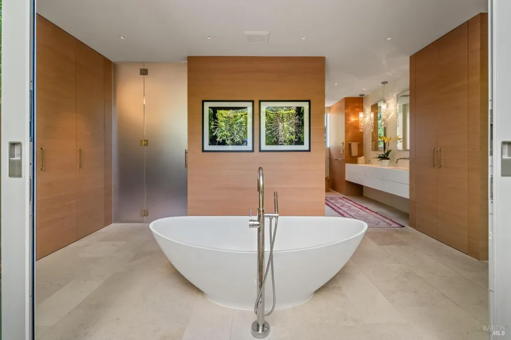 3027 Vichy Avenue Napa, CA 94558