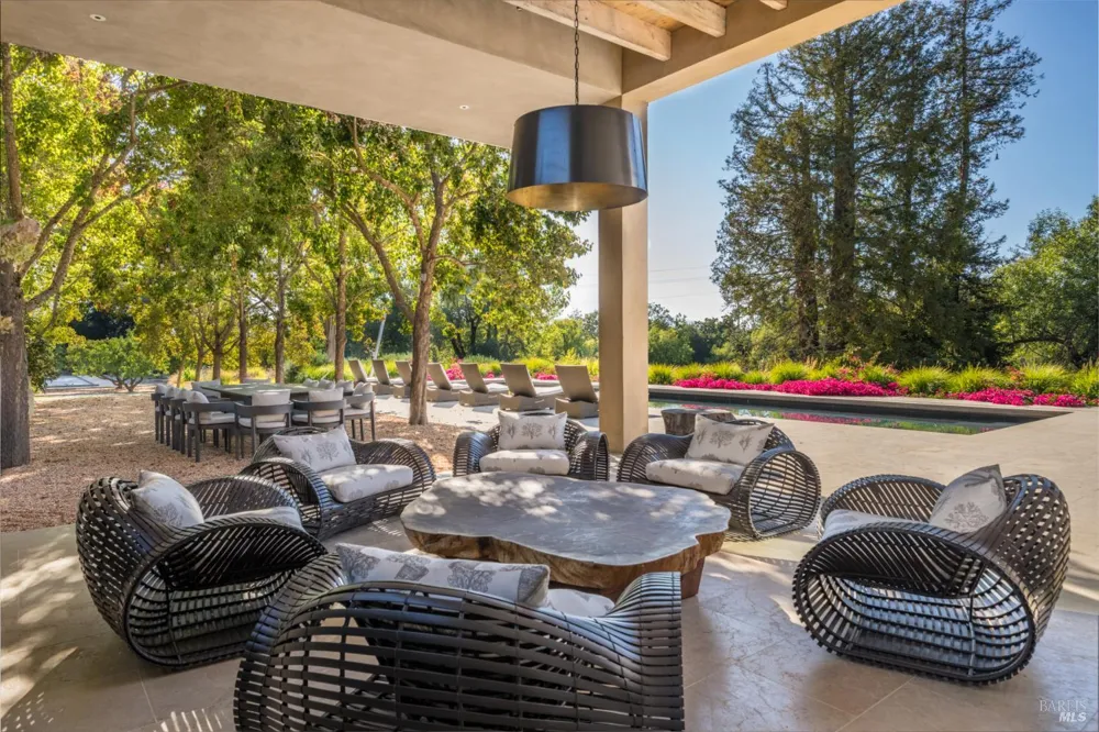 3027 Vichy Avenue Napa, CA 94558