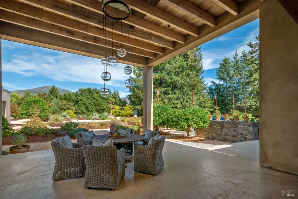 3027 Vichy Avenue Napa, CA 94558