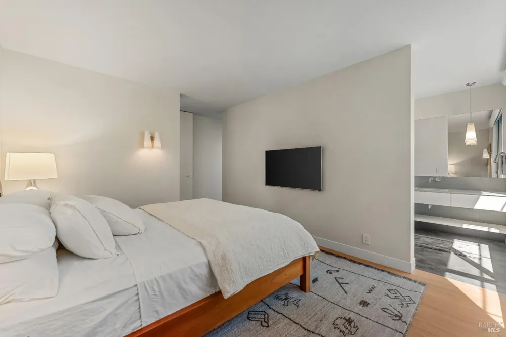 3027 Vichy Avenue Napa, CA 94558