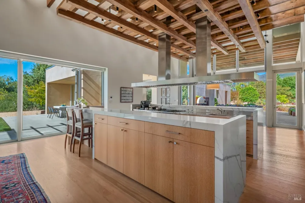 3027 Vichy Avenue Napa, CA 94558