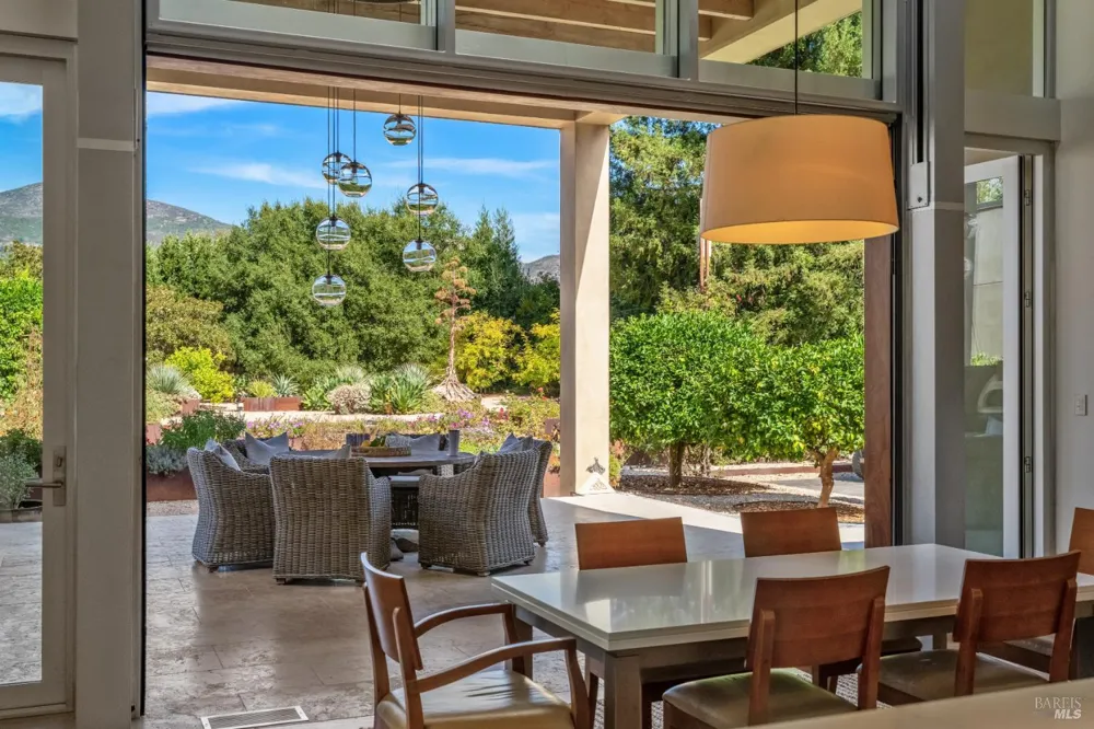 3027 Vichy Avenue Napa, CA 94558