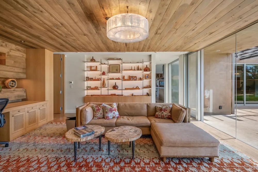 3027 Vichy Avenue Napa, CA 94558
