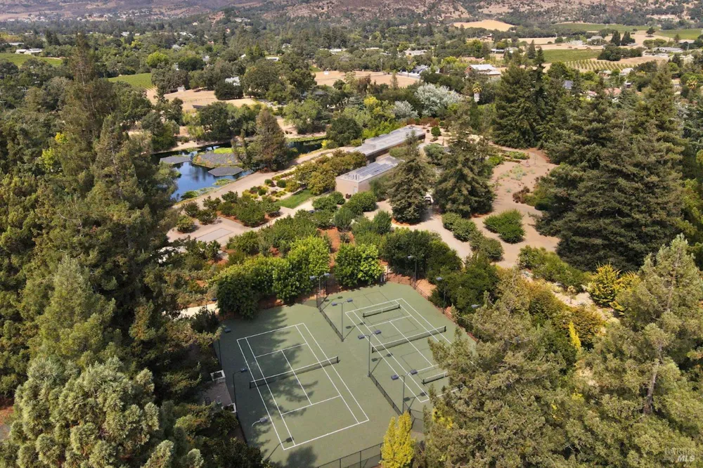 3027 Vichy Avenue Napa, CA 94558