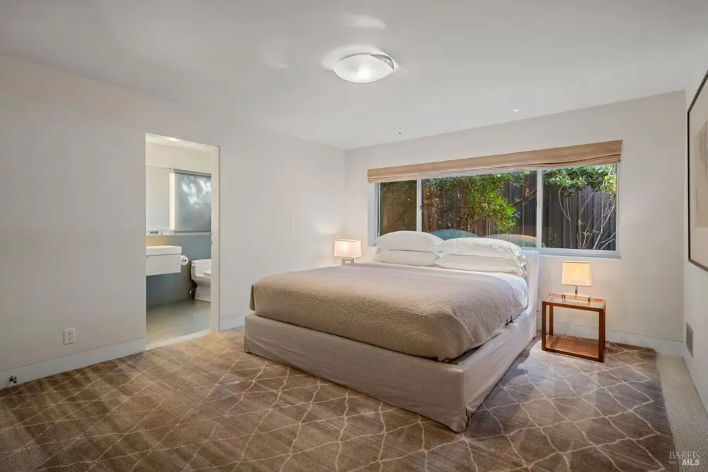 3027 Vichy Avenue Napa, CA 94558
